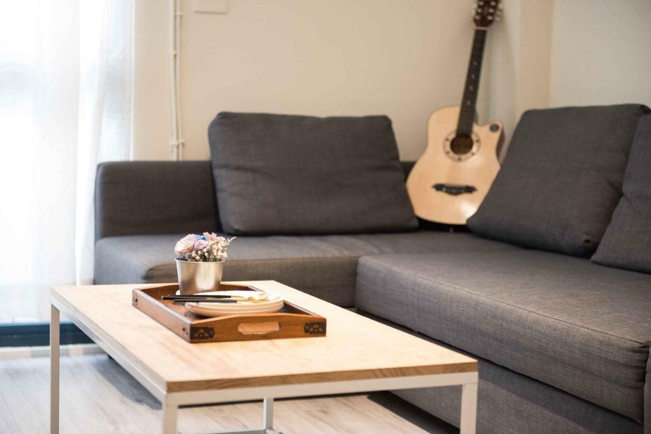 Bird Series Backpacker輕隔間背包客 Appartement Tainan Buitenkant foto