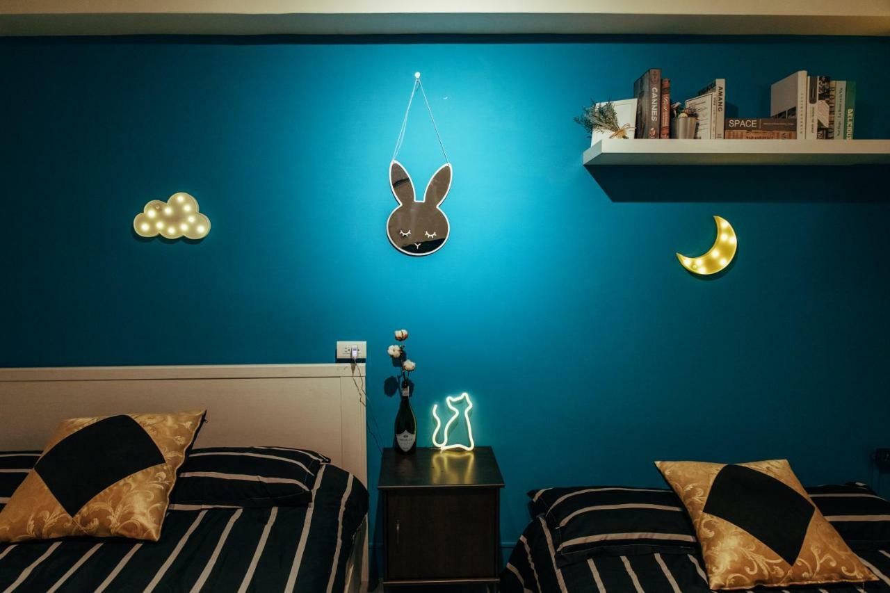 Bird Series Backpacker輕隔間背包客 Appartement Tainan Buitenkant foto